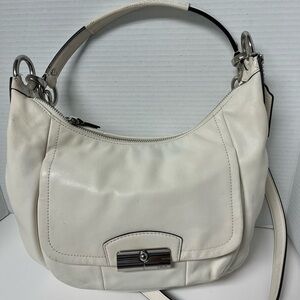Coach WinterWhite  Soft Leather Crescent Wonton Crossbody Bag VTG Quiet luxury